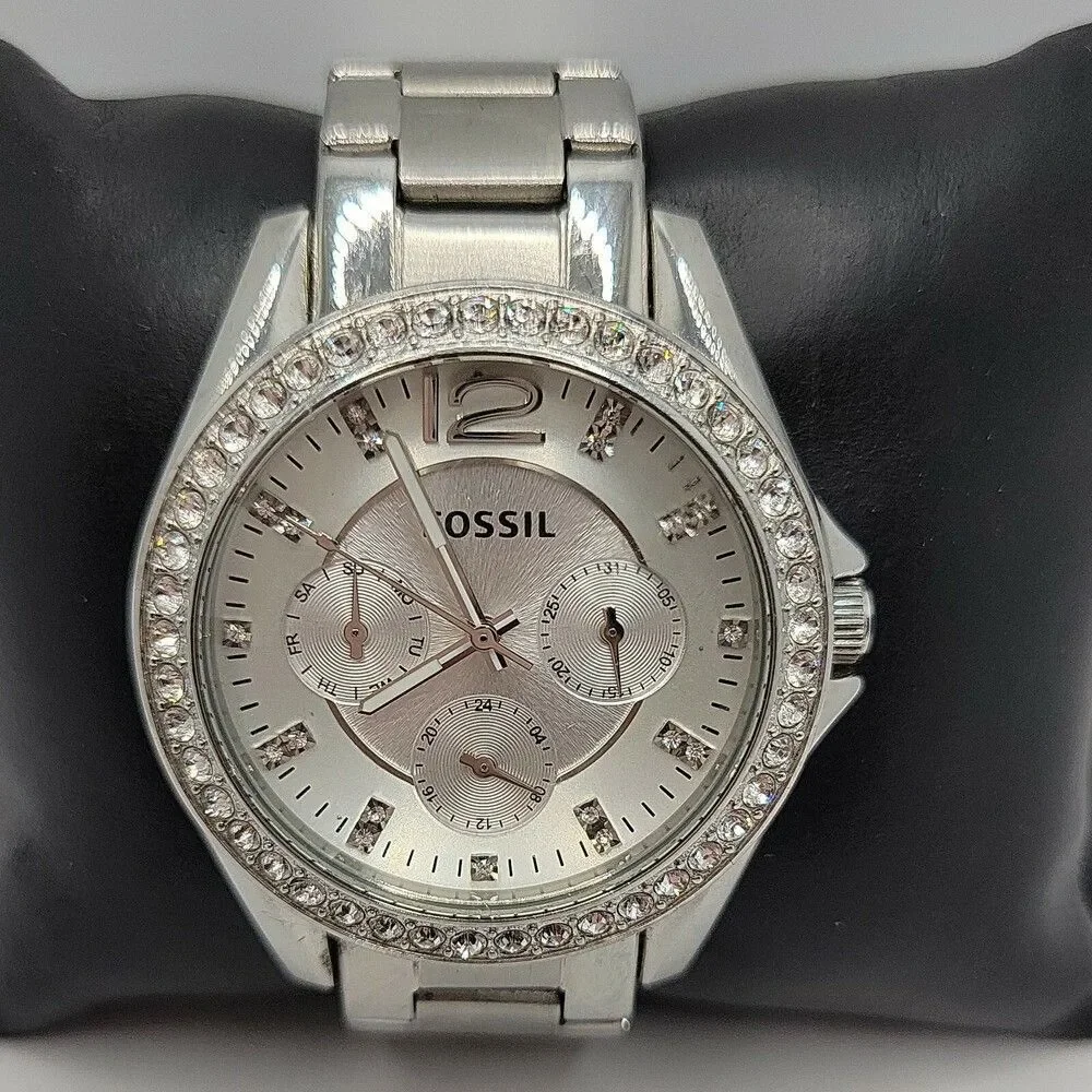 FOSSIL Riley ES3202 Women Stainless Steel Analog Silver Dial Quartz Watch AM785
